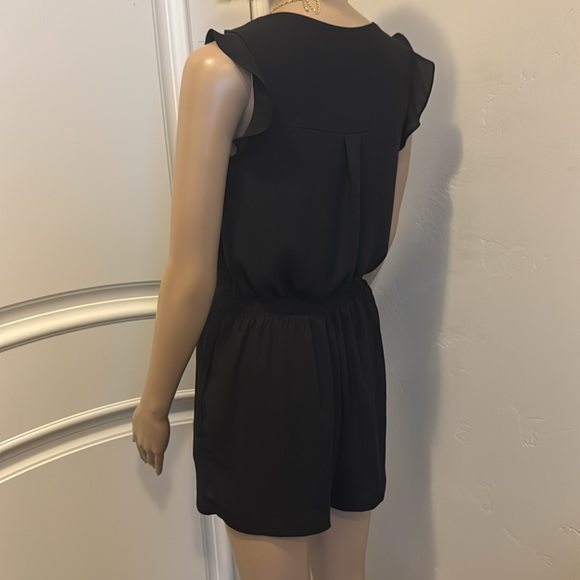 Express Jumper Shorts size 4 - Picture 5 of 7